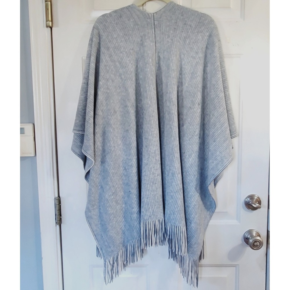 Steve Madden OS Womens Shawl Gray Ivory Herringbone Weave Fringe Pocket Poncho - Picture 11 of 11